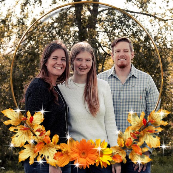 Meet your Posher, Kristen - Picture 1 of 1